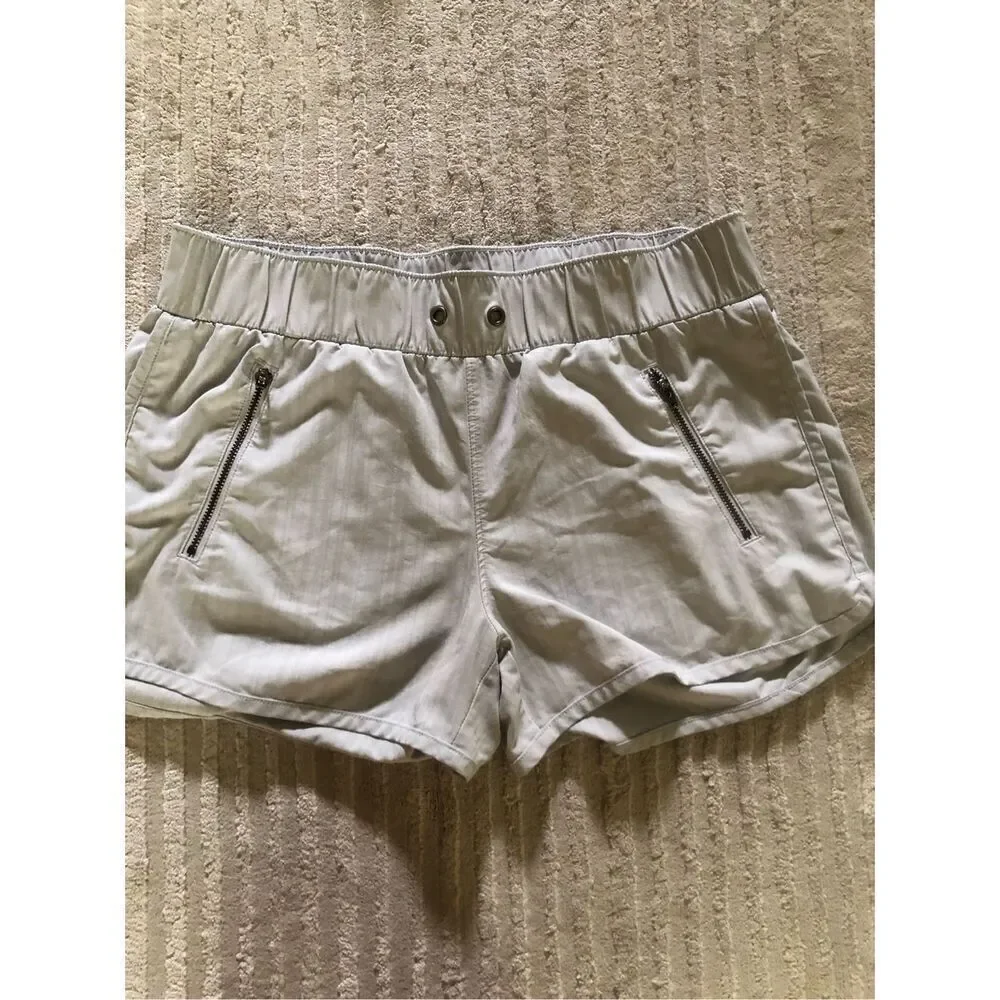 ATHLETA Sway Shorts, Drawstring Waist, Zipper Pockets, Size S